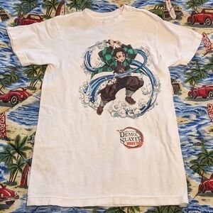 Demon Slayer Mugen train the movie graphic tee size small